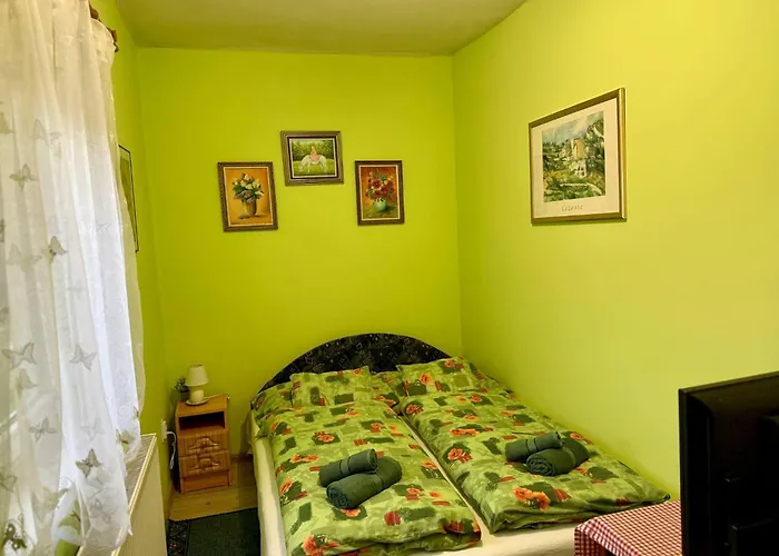 Szines Vendeghaz Apartment *